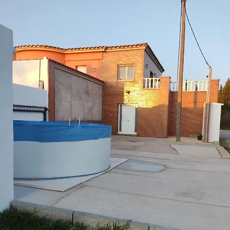 Casa Laurel Apartment Camarles